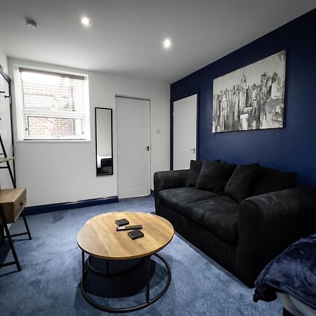 Newly Refurbished 6 Person En-Suite Apartment Tyne & Wear Newcastle Upon Tyne Killingworth Buitenkant foto
