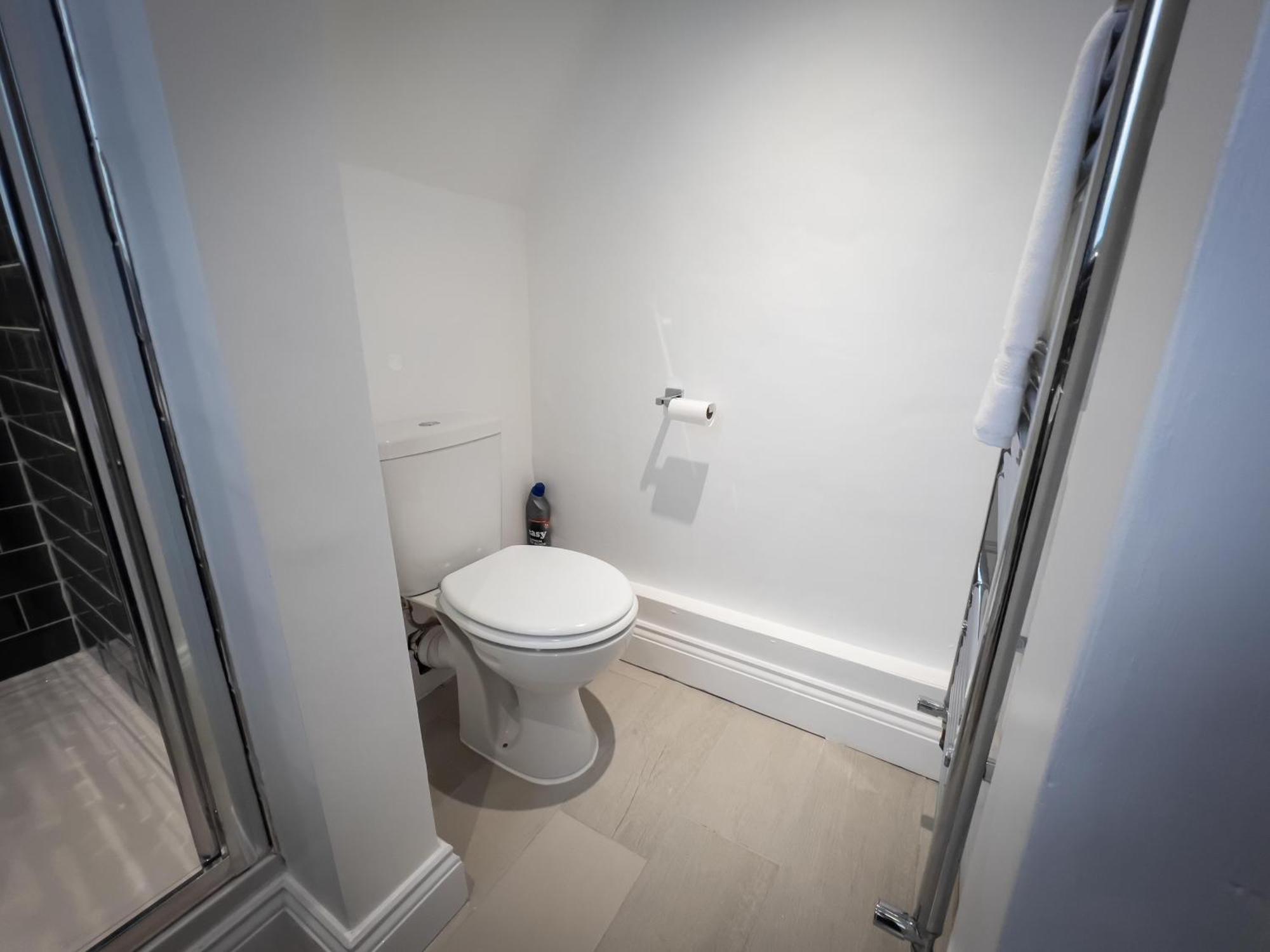 Newly Refurbished 6 Person En-Suite Apartment Tyne & Wear Newcastle Upon Tyne Killingworth Buitenkant foto