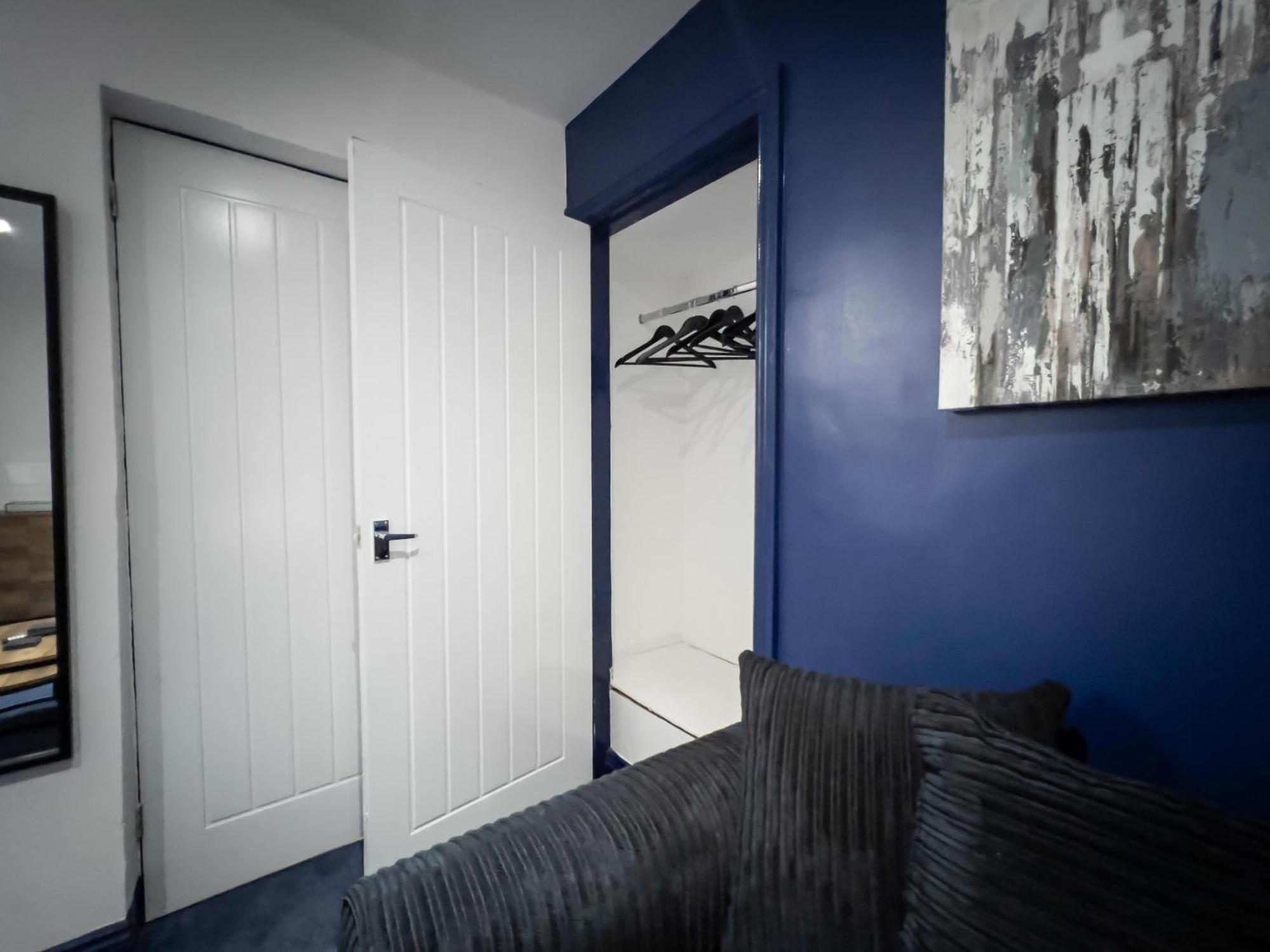 Newly Refurbished 6 Person En-Suite Apartment Tyne & Wear Newcastle Upon Tyne Killingworth Buitenkant foto