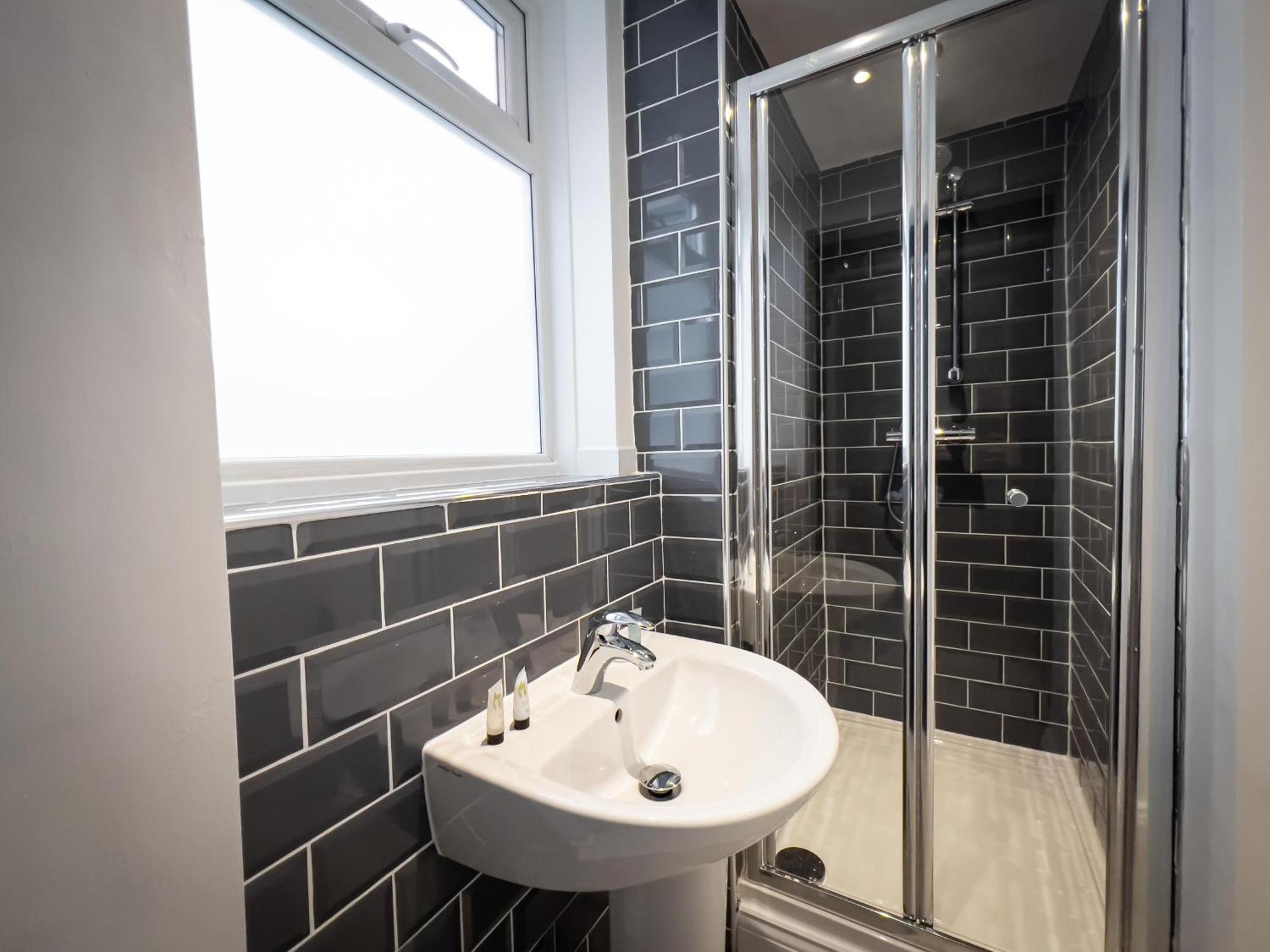 Newly Refurbished 6 Person En-Suite Apartment Tyne & Wear Newcastle Upon Tyne Killingworth Buitenkant foto