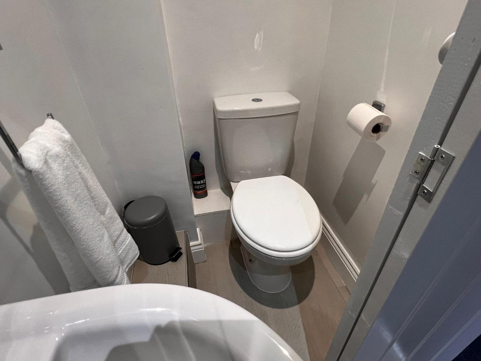 Newly Refurbished 6 Person En-Suite Apartment Tyne & Wear Newcastle Upon Tyne Killingworth Buitenkant foto